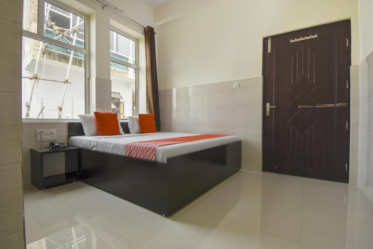 Flagship 75751 Hotel Surya Bahadrabad Exteriör bild